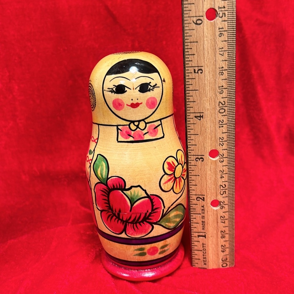 Authentic Russian Nesting Dolls Set - Picture 13 of 14